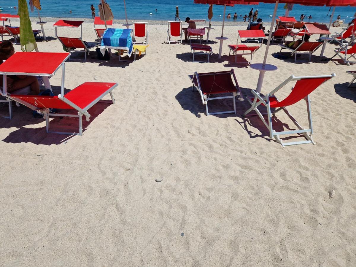 Apartament Nina'S House 2 A 300 Metri Dal Mare Santa Caterina Dello Ionio Marina Zewnętrze zdjęcie